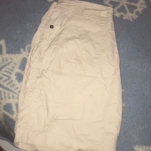 Size S in kids , Cargo Shorts & the color is Beige